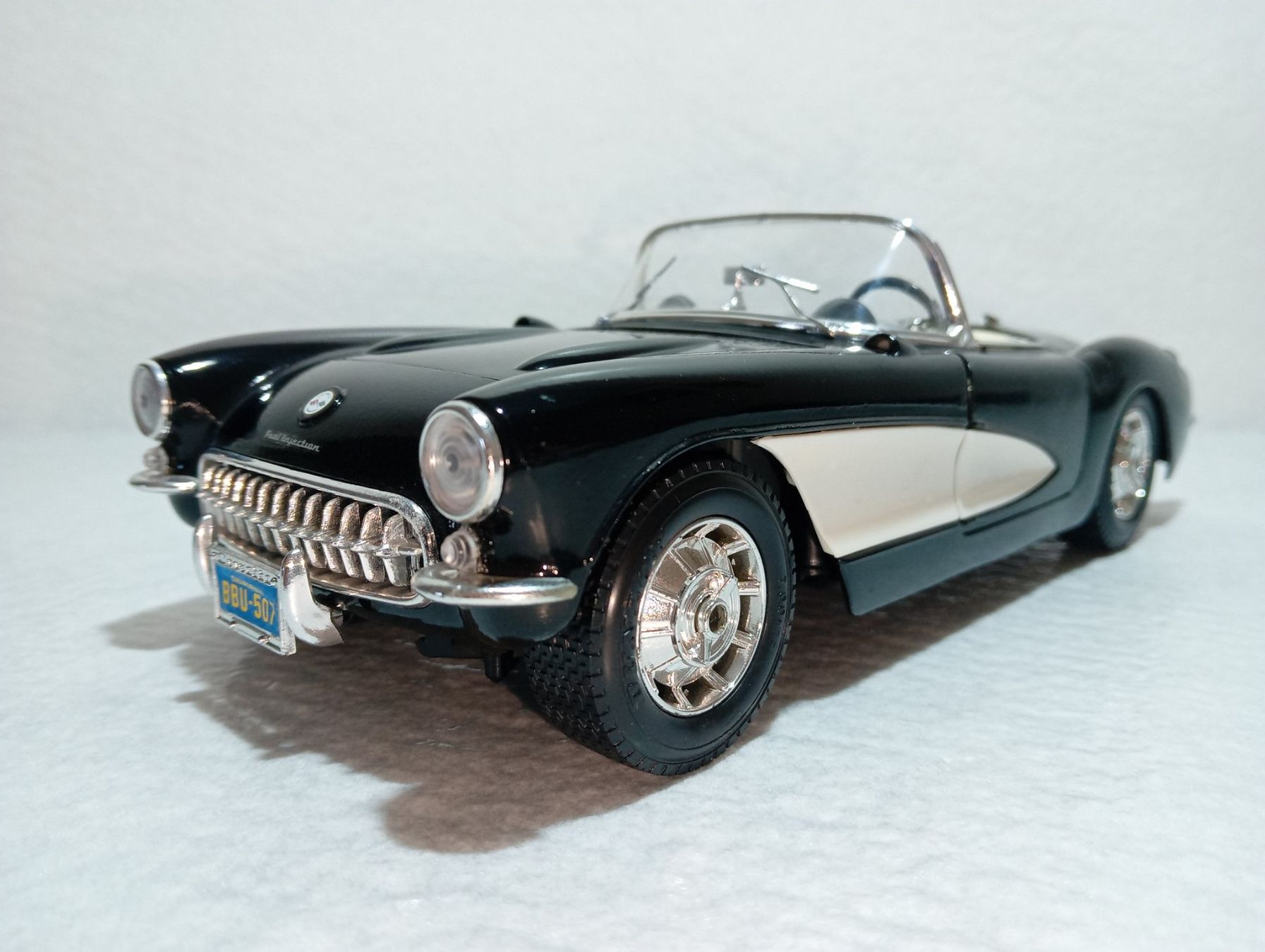 Chevrolet Modellini d'auto: Chevrolet Corvette 1957 – Usato da Huttwil venduto da Secondtrain
