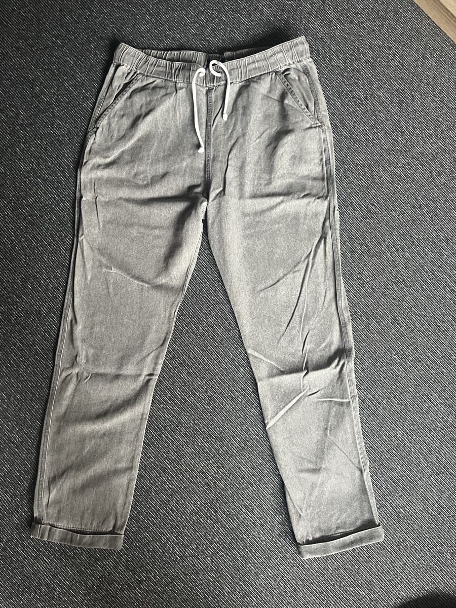 Roxy Pantaloni: Roxy Hose, Grösse M – Usato da Innertkirchen venduto da salmalo