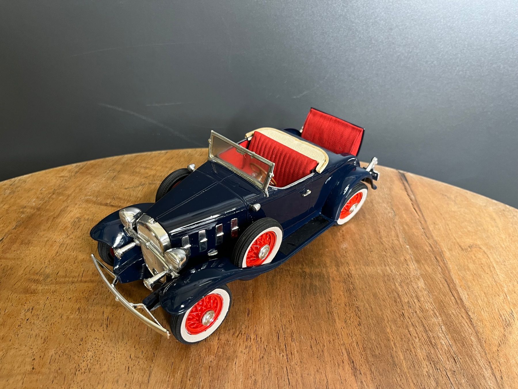 Modellini d'auto: 4 seltene Auto-Klassiker, Sammlermodelle – Usato da Otelfingen venduto da Yossi-68 3