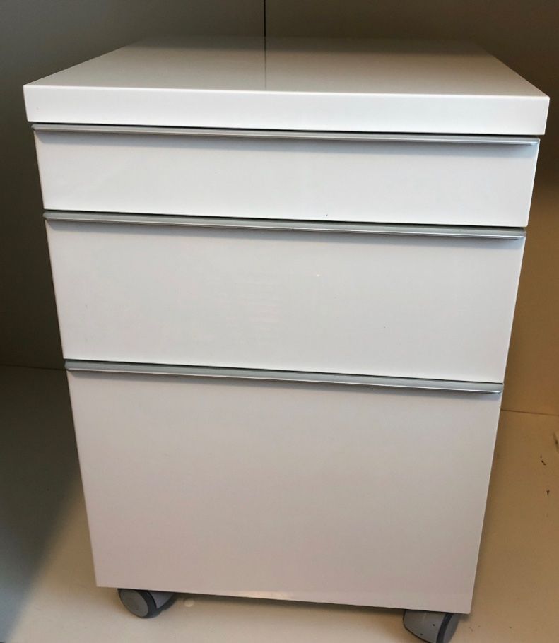 Ikea Banconi: Weisser Rollcontainer Ikea Besta Burs, 3 Schubladen. – Usato da Münchenstein venduto da Dibu11