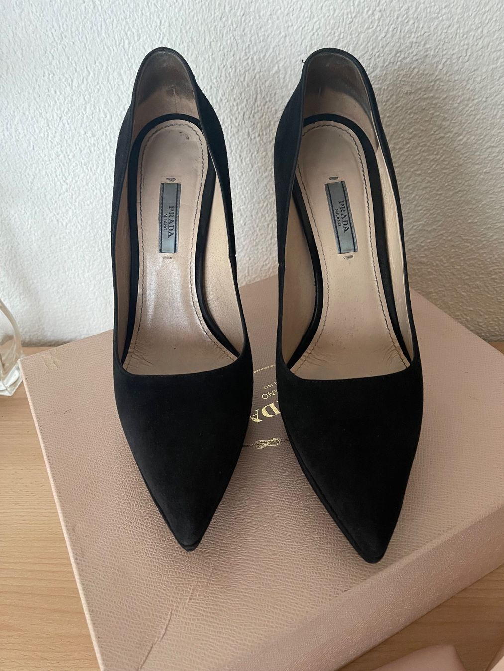 Prada Damenschuhe: PRADA 40-40,5 Exklusivmode/NP1200CHF Pumps 13/4 – Neu (gemäss Beschreibung) aus Kölliken von Prscoo 2