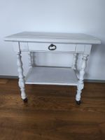 Beistelltisch auf Rollen shabby chic Unikat