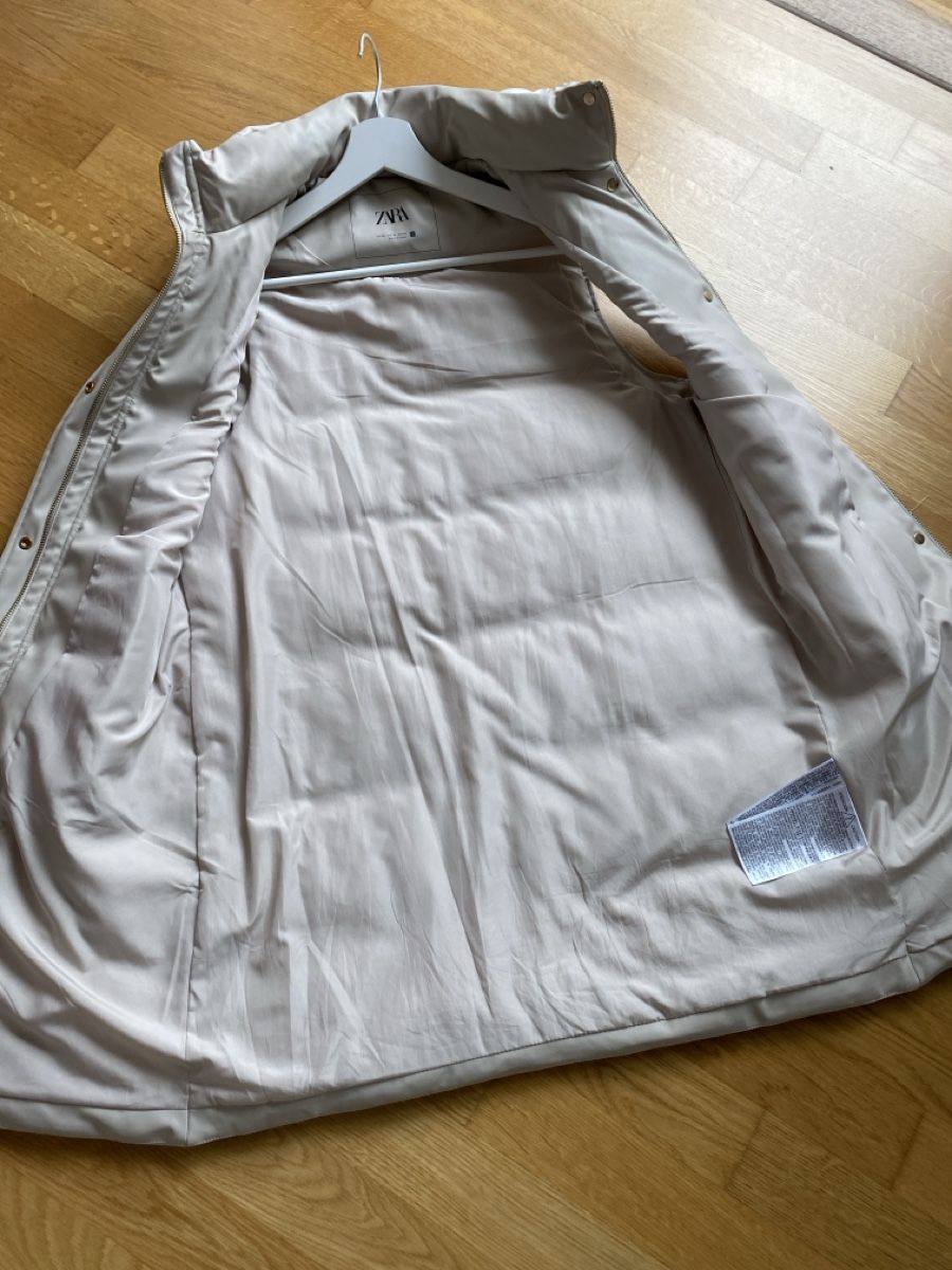Zara Gilet & Giacche senza maniche: Gilet Zara Damen – Usato da Arni BE venduto da Labello75 3