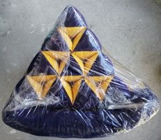 Thai Dreieckskissen blau gold neu in Originalverpackung