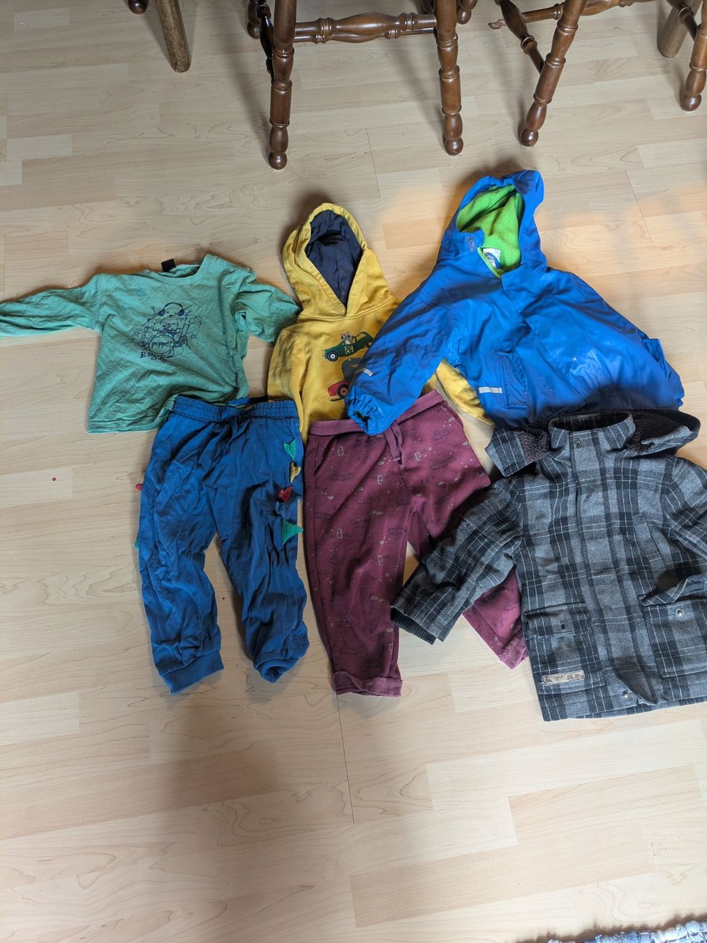 Ensembles coordonnés: Kleider Paket 98 – D'occasion à Einsiedeln par Nadin27