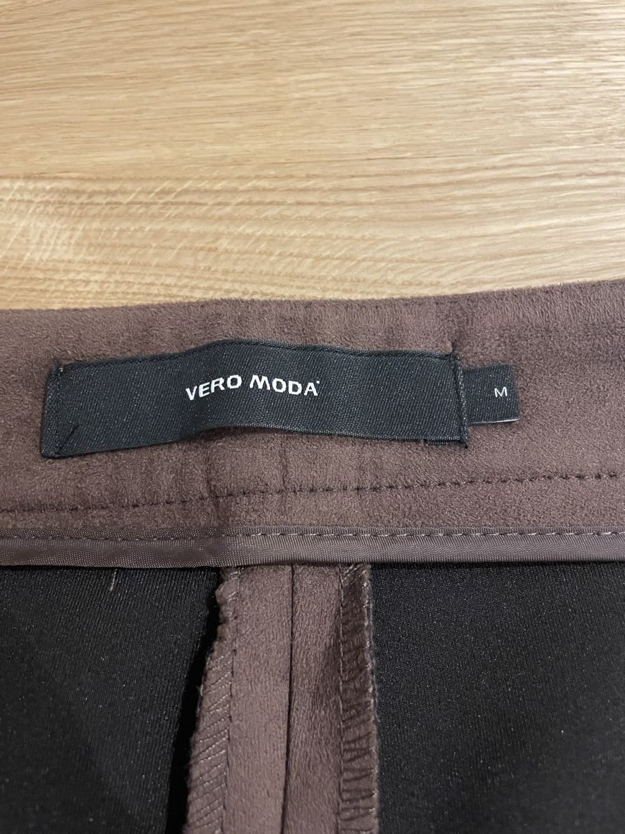 Vero Moda Gonne: VERO MODA Minirock in Wildlederoptik – Usato da Chur venduto da buc_6tcp 1