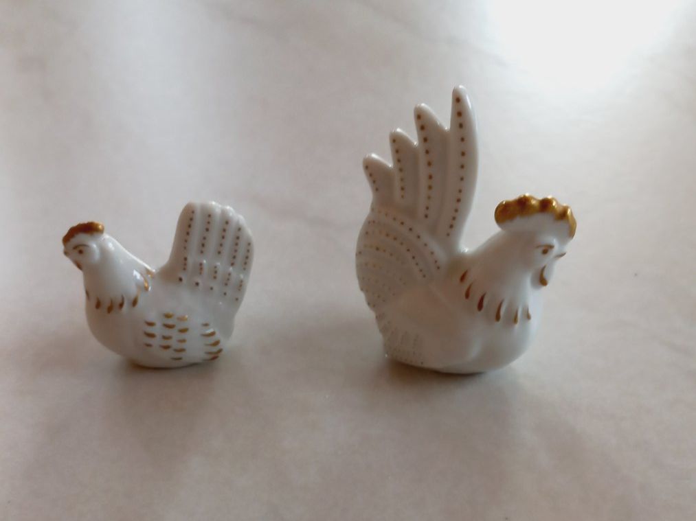 Statuette: Handbemalt  Hahn 4,5x4,5cm  Huhn 4x3,5cm – Nuovo e nell'imballaggio originale da Winistorf venduto da acreativ1 1