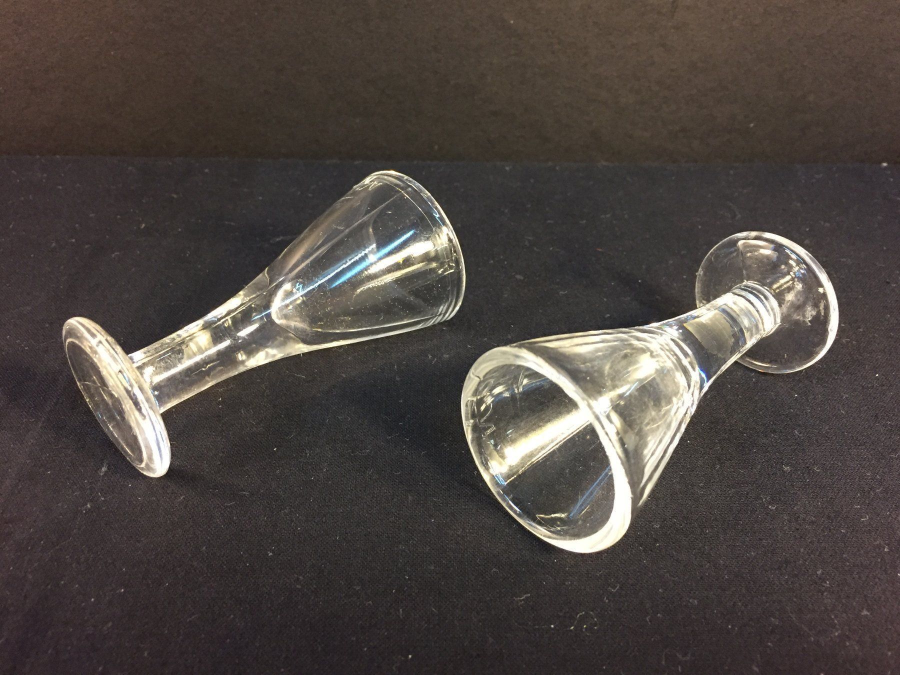 Bicchieri: Vintage 2 Pressed Schnaps/Likörgläser – Usato da Schaffhausen venduto da vintageville 2