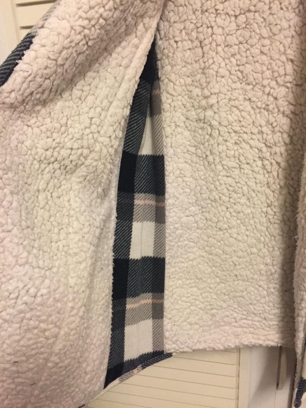 Abercrombie Giacche: Abercrombie&Fitch Jacke mit Teddyfutter – Usato da Basel venduto da Robyn20 3