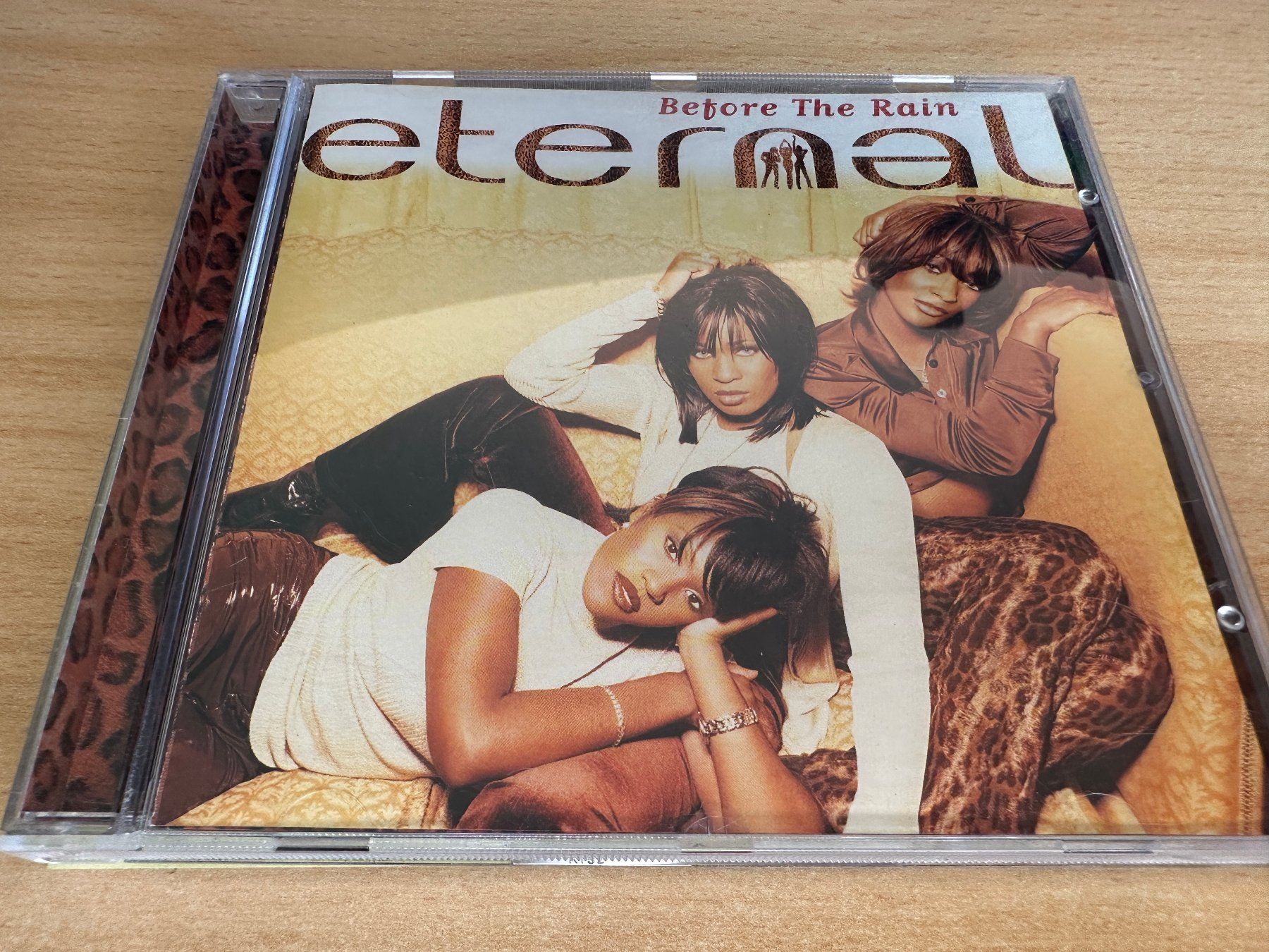 CD: Eternal – Before The Rain – Usato da Rikon im Tösstal venduto da Alpenmutz