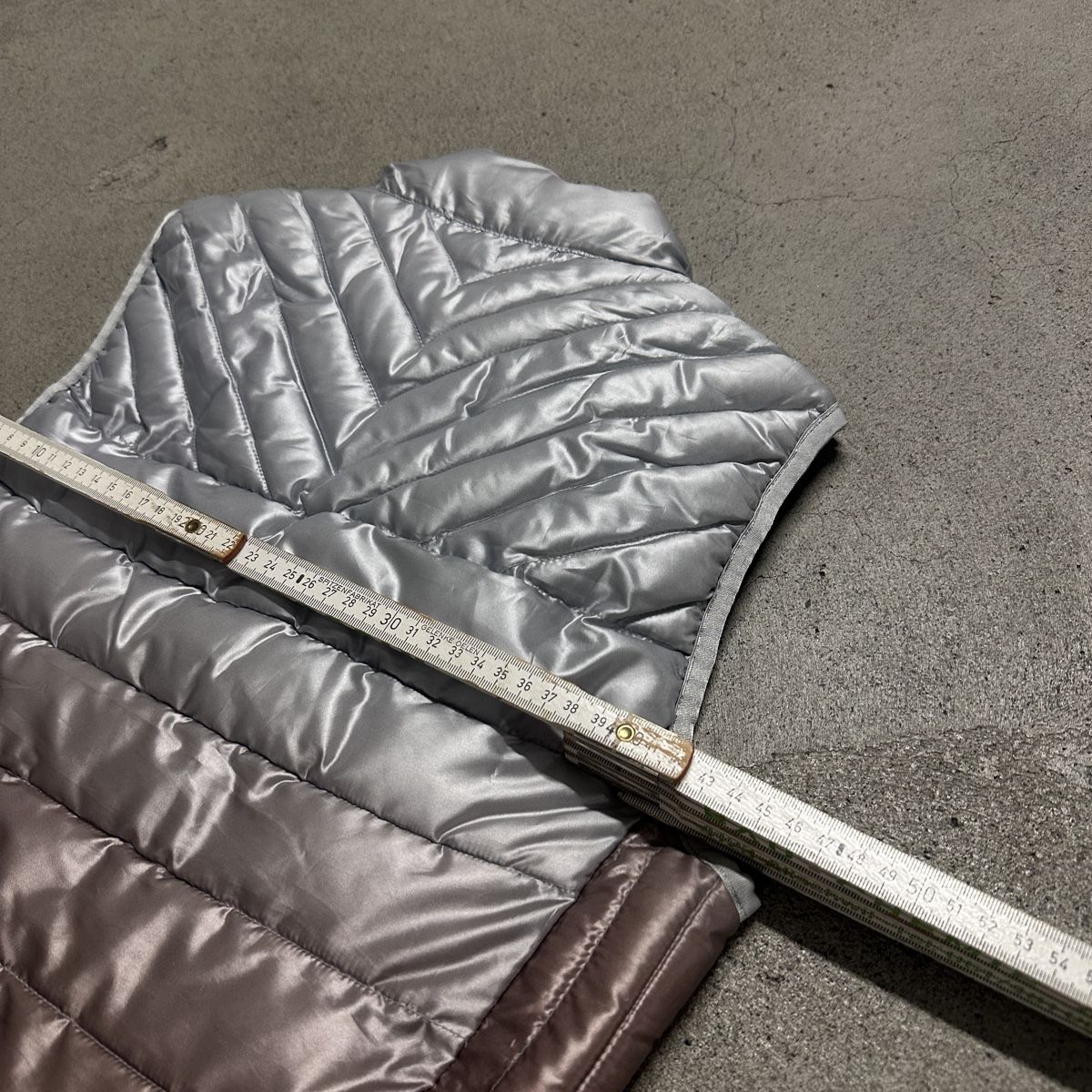 Gap Gilet & Giacche senza maniche: Gap Steppweste silber braun Farbverlauf Grösse S – Usato da Allschwil venduto da adr_nh68 5