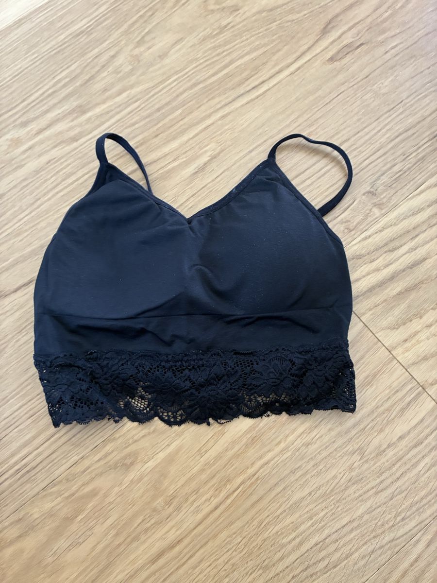 Tops: Bralette Spitze Schwarz  – D'occasion à Bassersdorf par secondhand_clothing