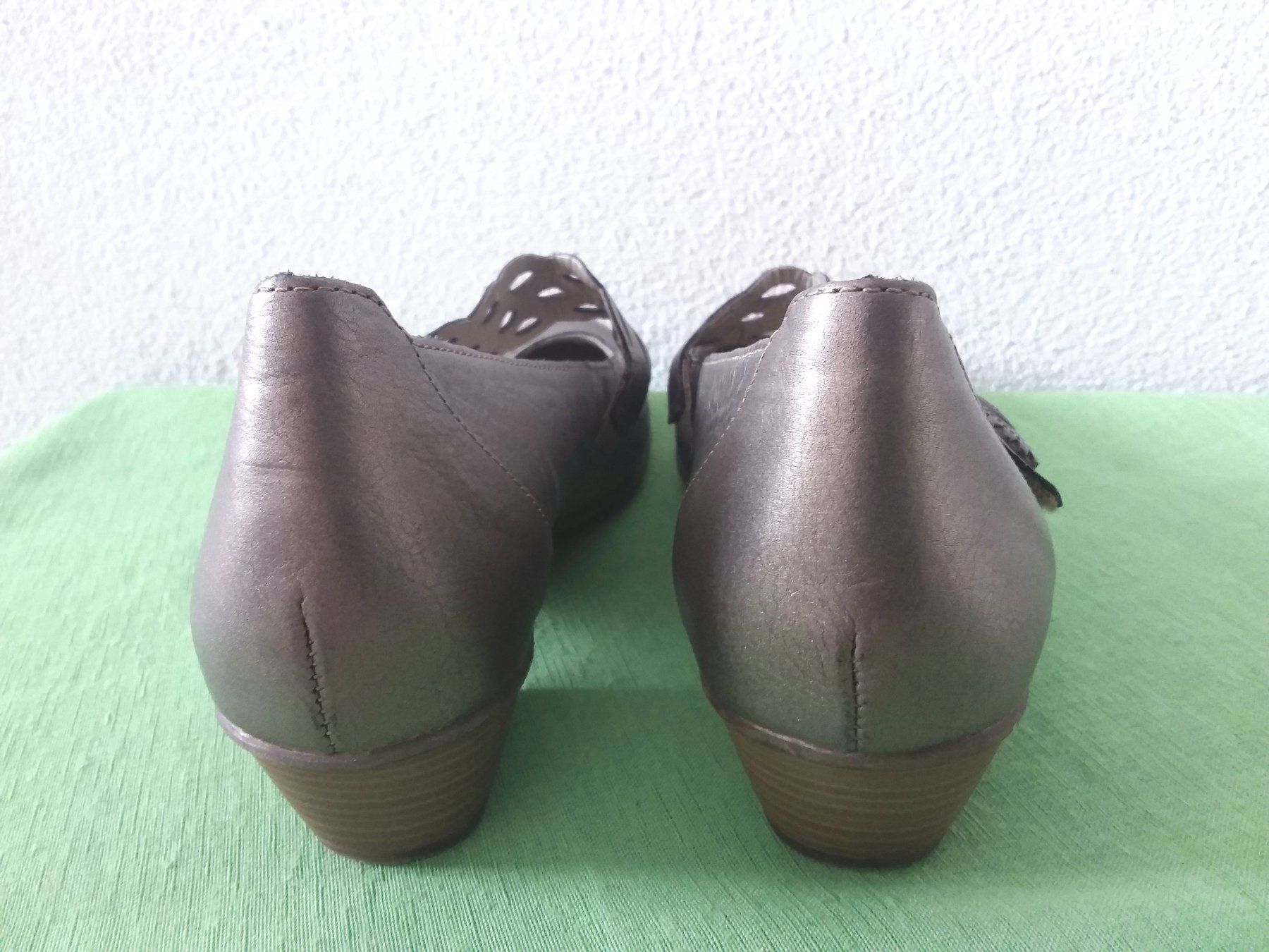 Damenschuhe: REMONTE Damenschuhe Gr 37 – Gebraucht aus Uitikon Waldegg von Risibisi7 2