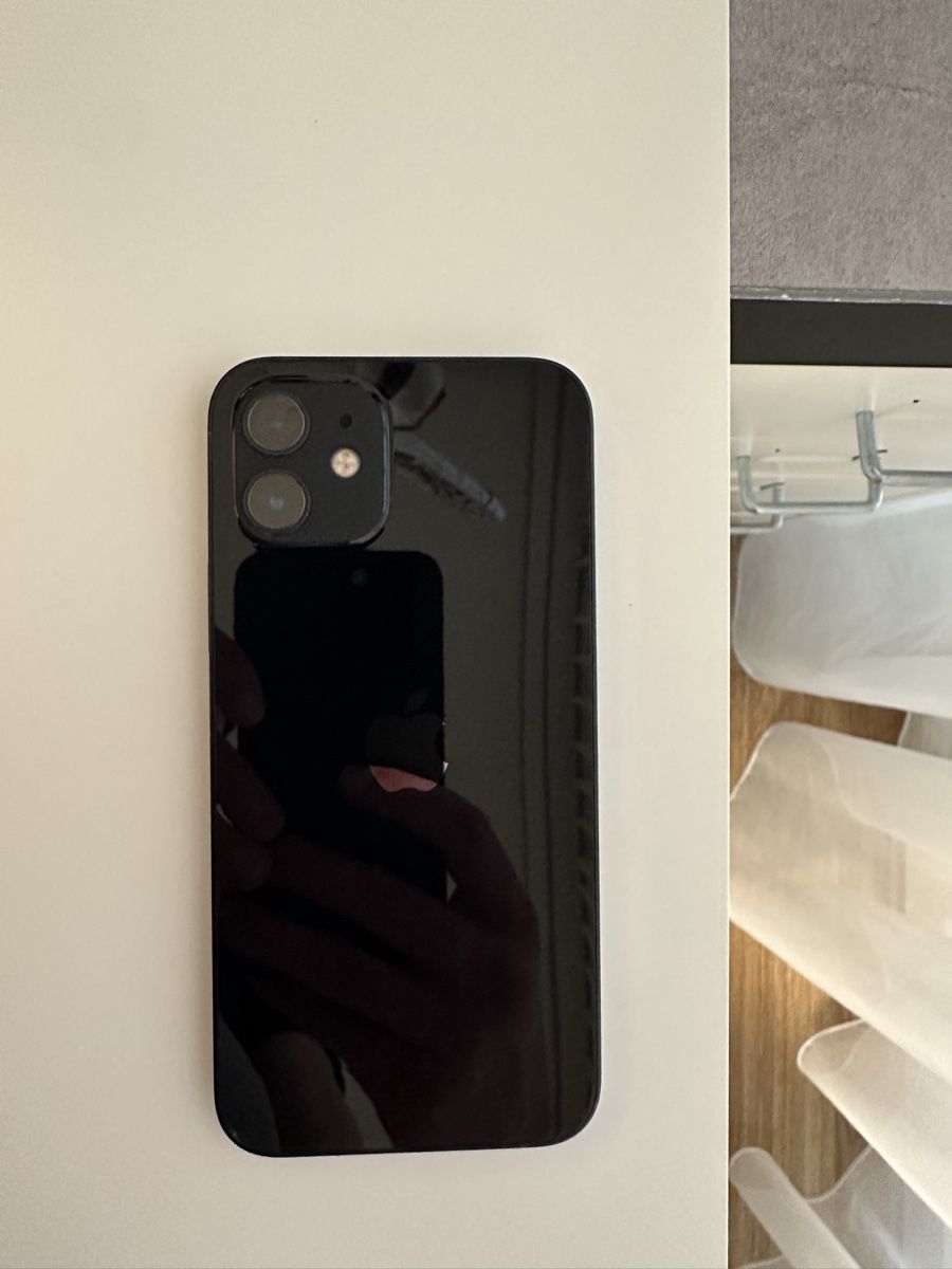 Apple Telefoni cellulari / Smartphones: iPhone 12, 128GB, Dunkelblau – Usato da Zürich venduto da Ale-061106 1