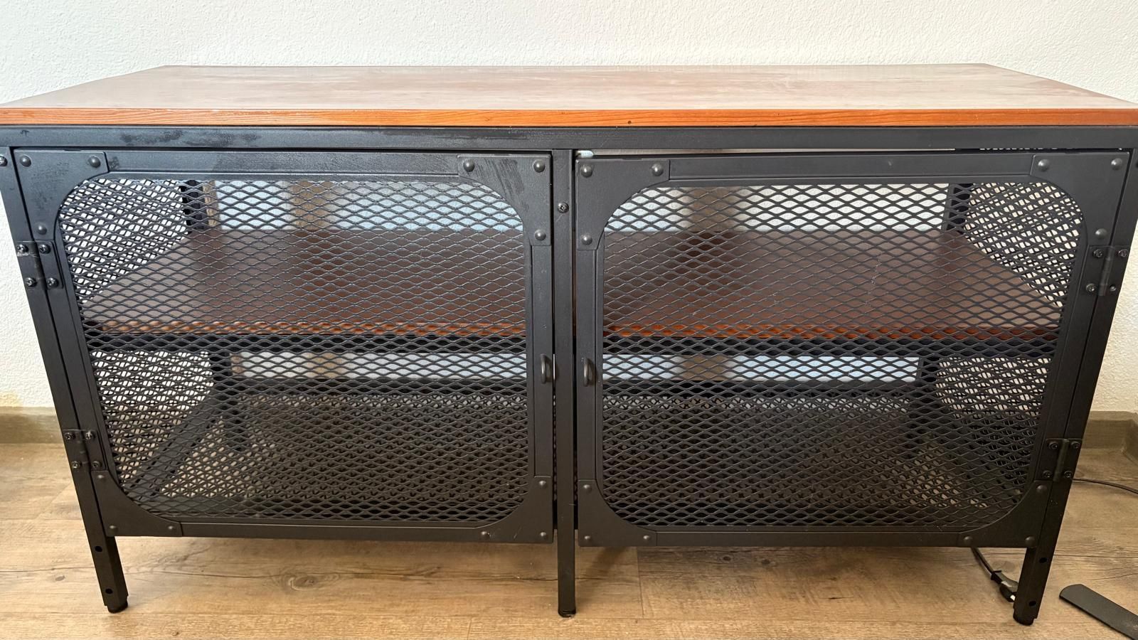 Ikea Cassettiere: TV Komode – Nuovo (secondo la descrizione) da Burgdorf venduto da PaPaYaH