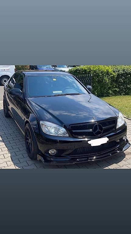 Tutti pezzi di ricambio auto: Frontlippe w204 / Lame avant w204  – Usato da Delémont venduto da Ermal_be
