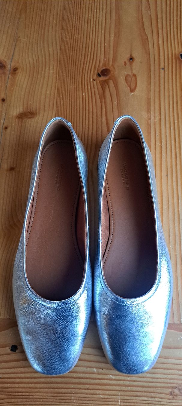 Vagabond Scarpe da donna: Sandale Vagbond neuve taille 39 – Nuovo (secondo la descrizione) da Châtelard-p-Romont venduto da pau_xv2x