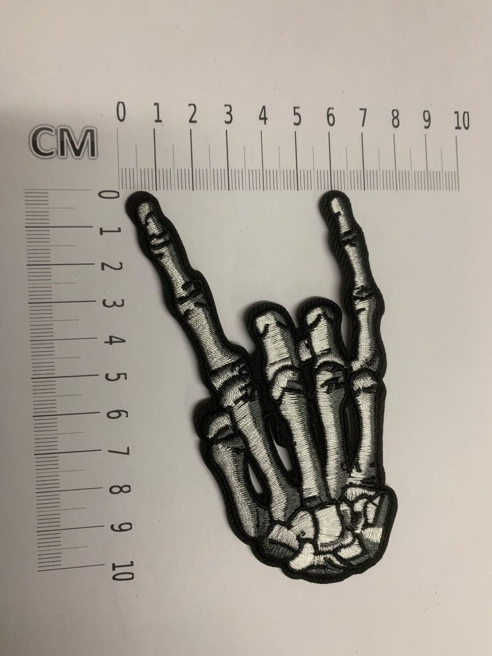 Toppe: Rock Skelet Badge / Aufnäher – Nuovo e nell'imballaggio originale da Ostermundigen venduto da Mcone 1