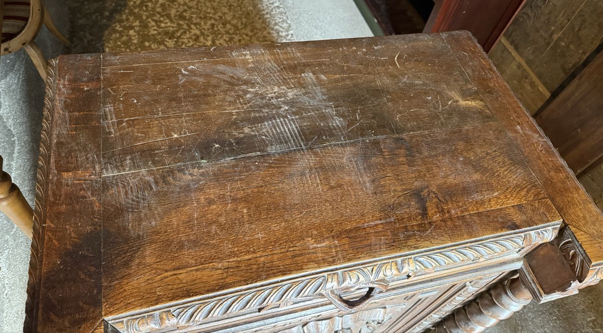 Kommoden: Meuble ancien bois sculpté – Gebraucht aus Les Bayards von aout 3