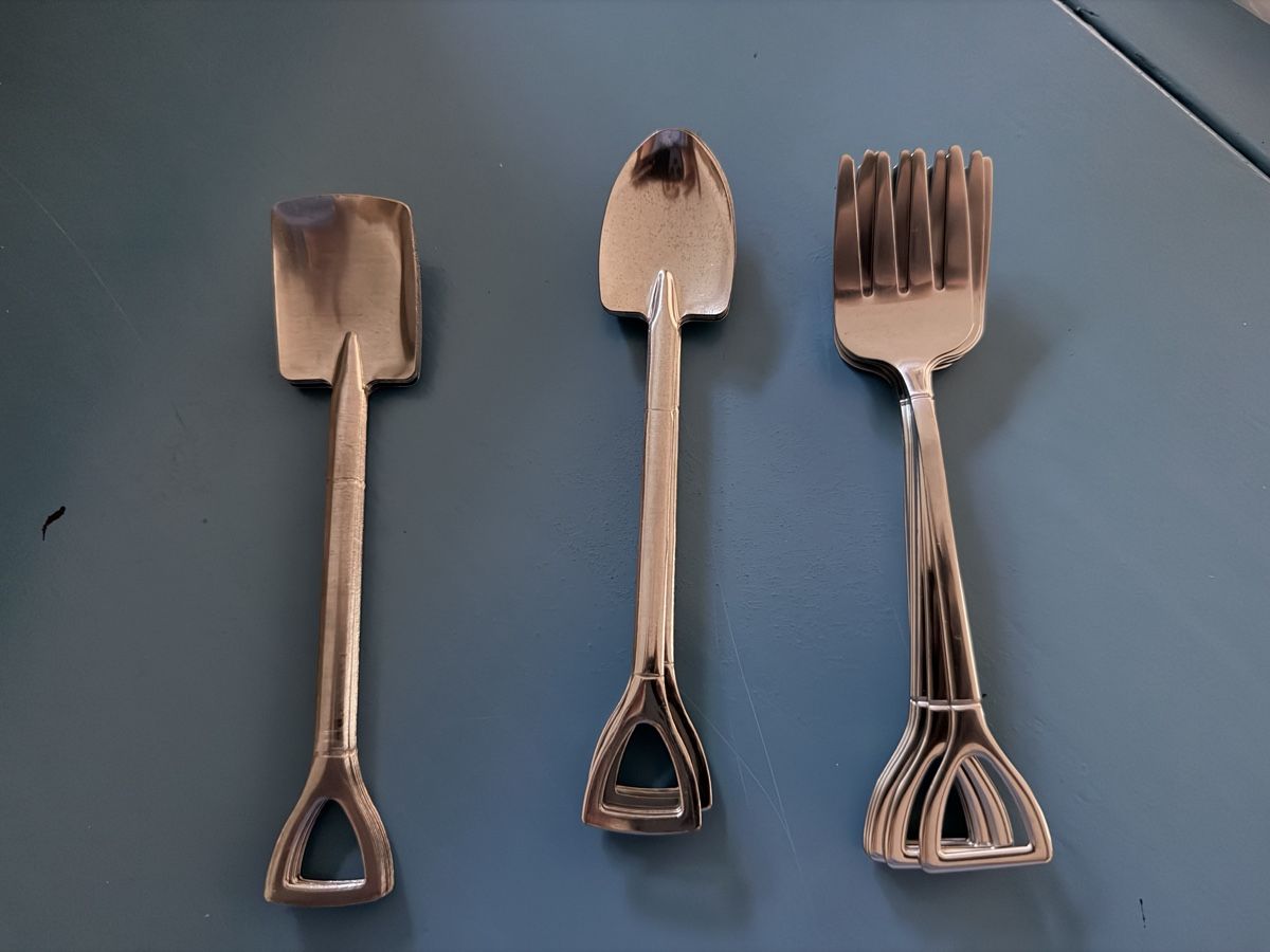 Set di posate: Besteck Set Schaufel Gabel Neuwertig – Nuovo (secondo la descrizione) da Deitingen venduto da cor_7h7k