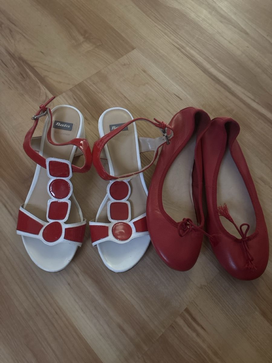 Scarpe da donna: Rote Bata Sommerschuhe – Usato da Grafenried venduto da hollywoodprincess 5