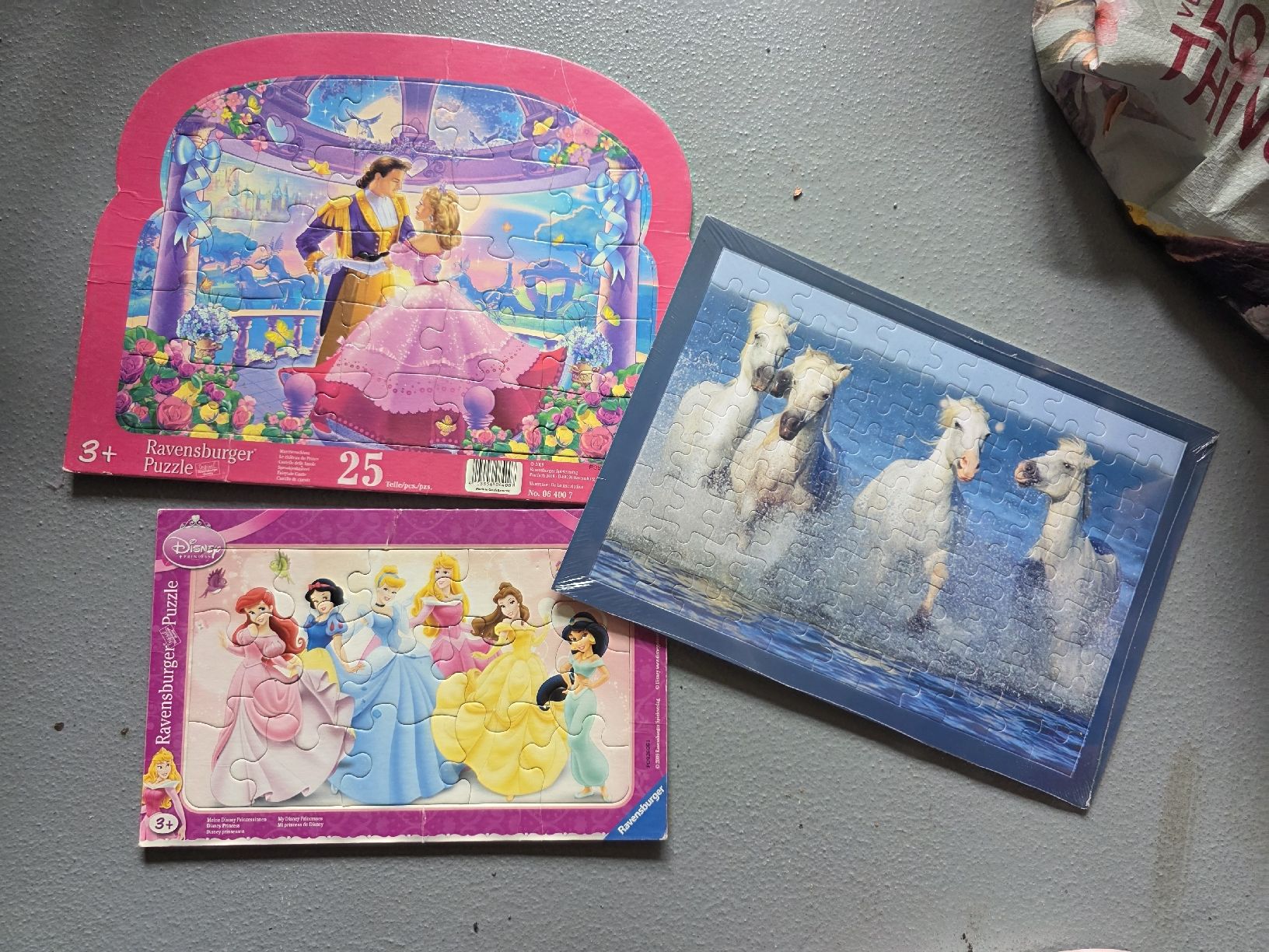 Ravensburger Puzzle: 3er Set, Puzzle, Disney, Pferde, komplett! – Usato da Winterthur venduto da SophiemachtPlatz