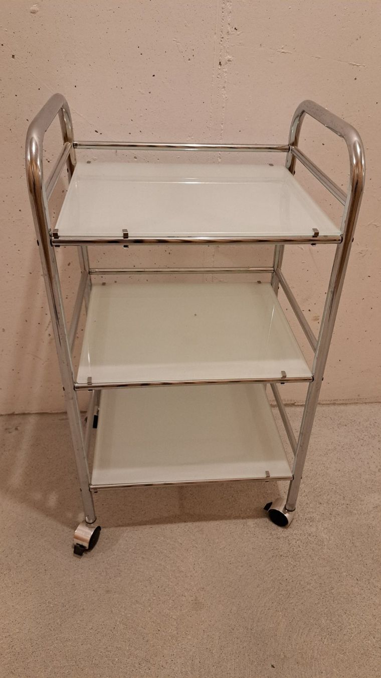 Möbel & Einrichtung: 3-stöckiger Tablarwagen – Gebraucht aus Luzern von Abisz1