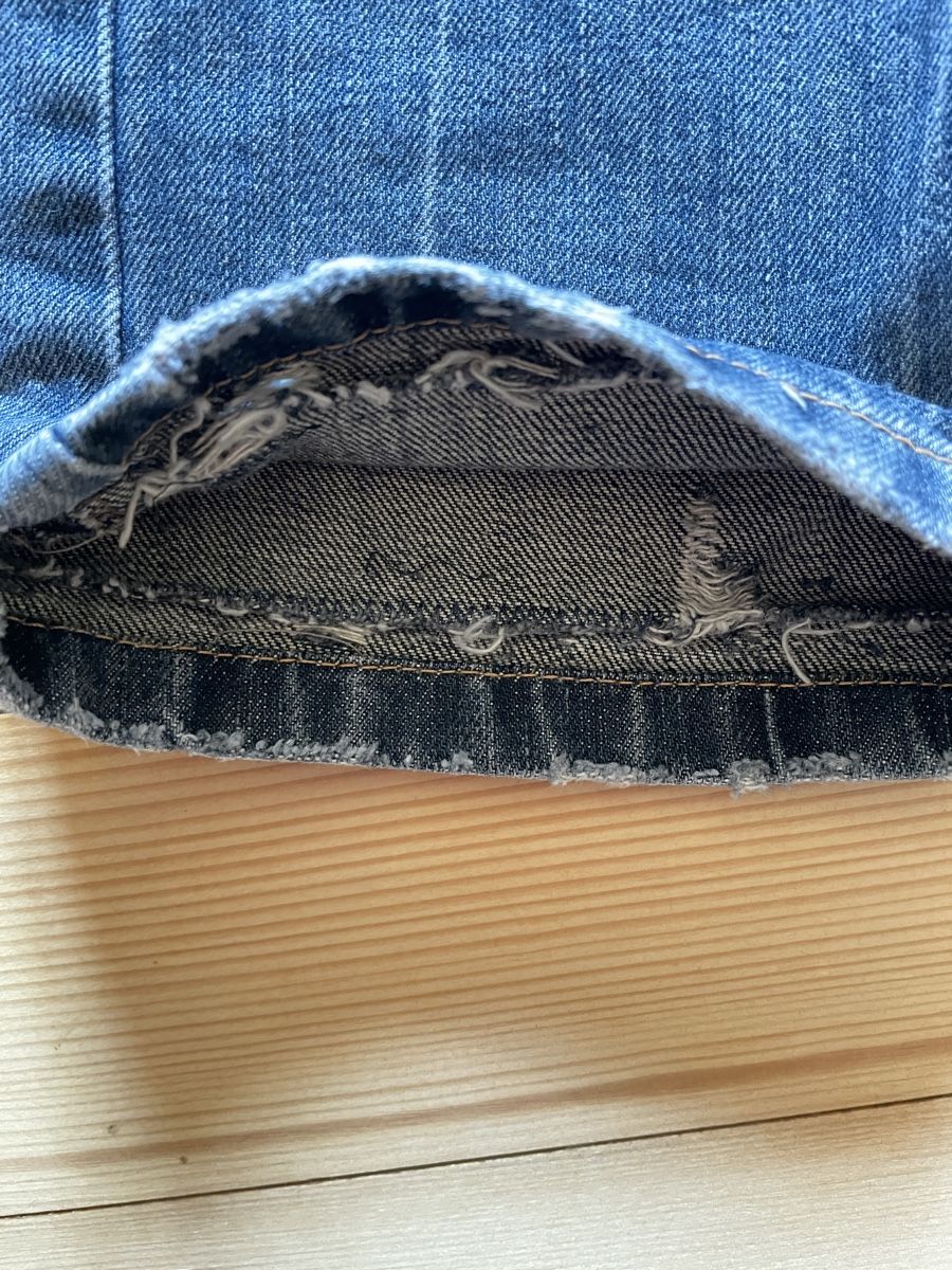 Prada Jeans: RAF by Raf Simons Jeans denim – Usato da Eglisau venduto da lia_c7ny 5