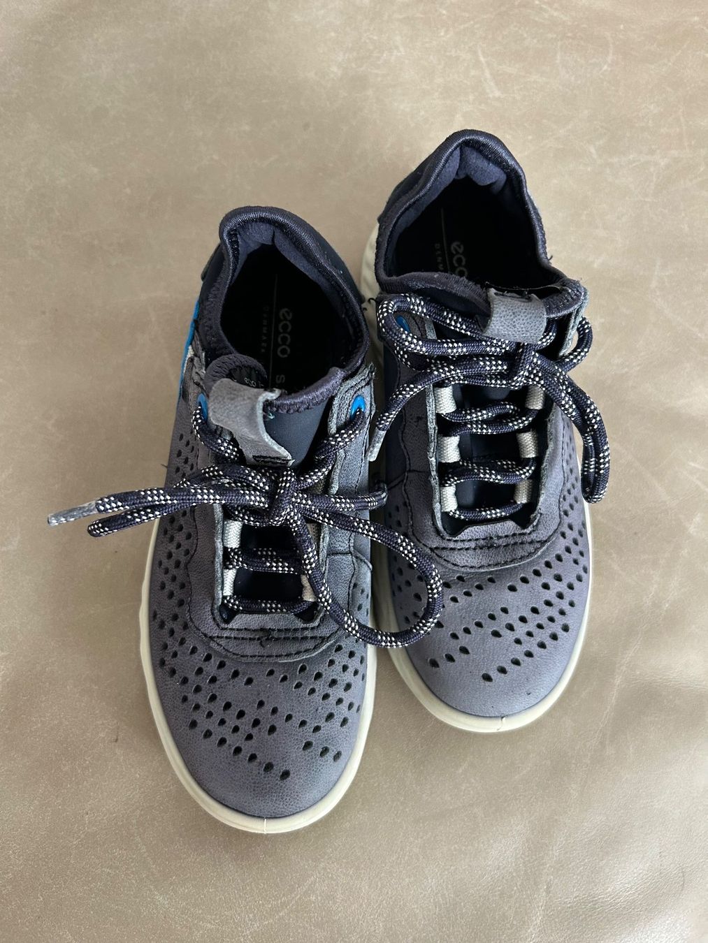 Ecco Scarpe per ragazzi: Ecco Turnschuhe Gr. 28, top Zustand – Usato da Wädenswil venduto da LS777 3