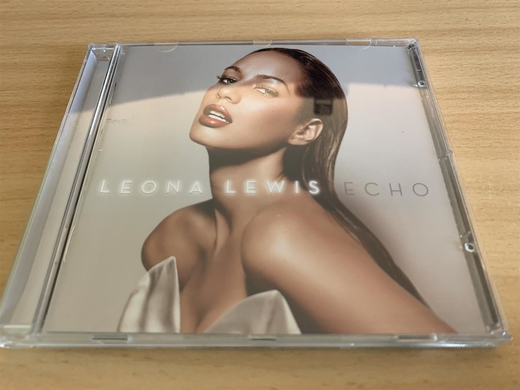 CD: Leona Lewis – Echo – Usato da Rikon im Tösstal venduto da Alpenmutz