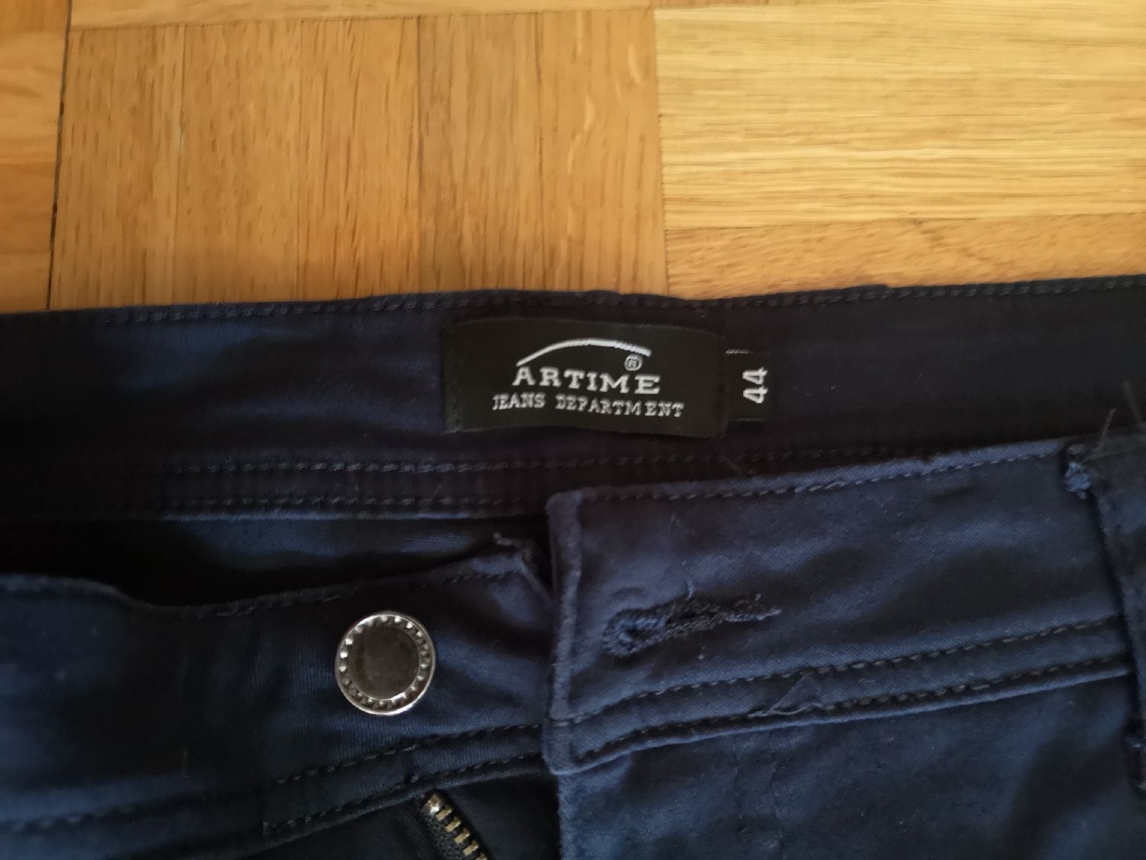 Pantaloni: Pantalon bleu foncé  – Nuovo (secondo la descrizione) da Nyon venduto da bicounette66 2