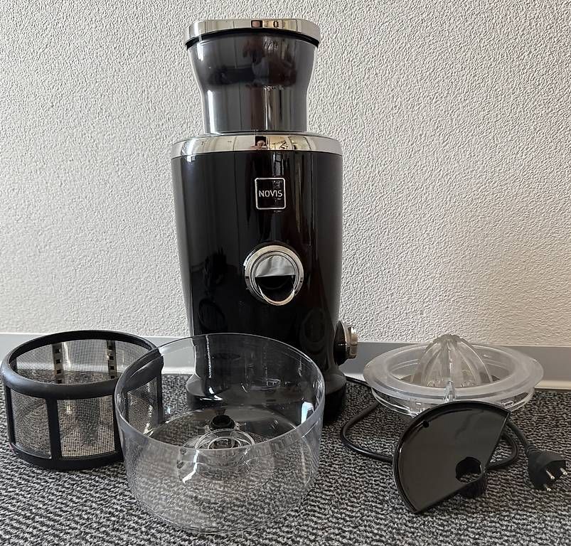 Elettrodomestici da cucina: Novis VitaJuicer schwarz  – Usato da Biezwil venduto da rip0505 3