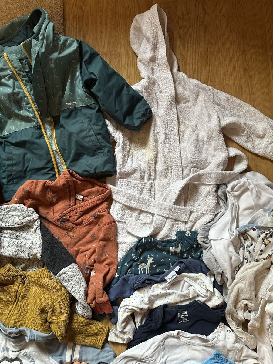 Lotti & Set di vestiti: Jungen Kleiderpaket Gr. 86 Herbstwinter – Usato da Münsingen venduto da Secondhand89 4