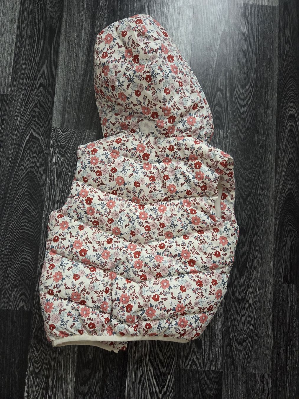 Sonstige Mädchenkleider: Kinder Weste Vertbaudet mit Blumenmuster  – Gebraucht aus Döttingen von kla_2gxb 1