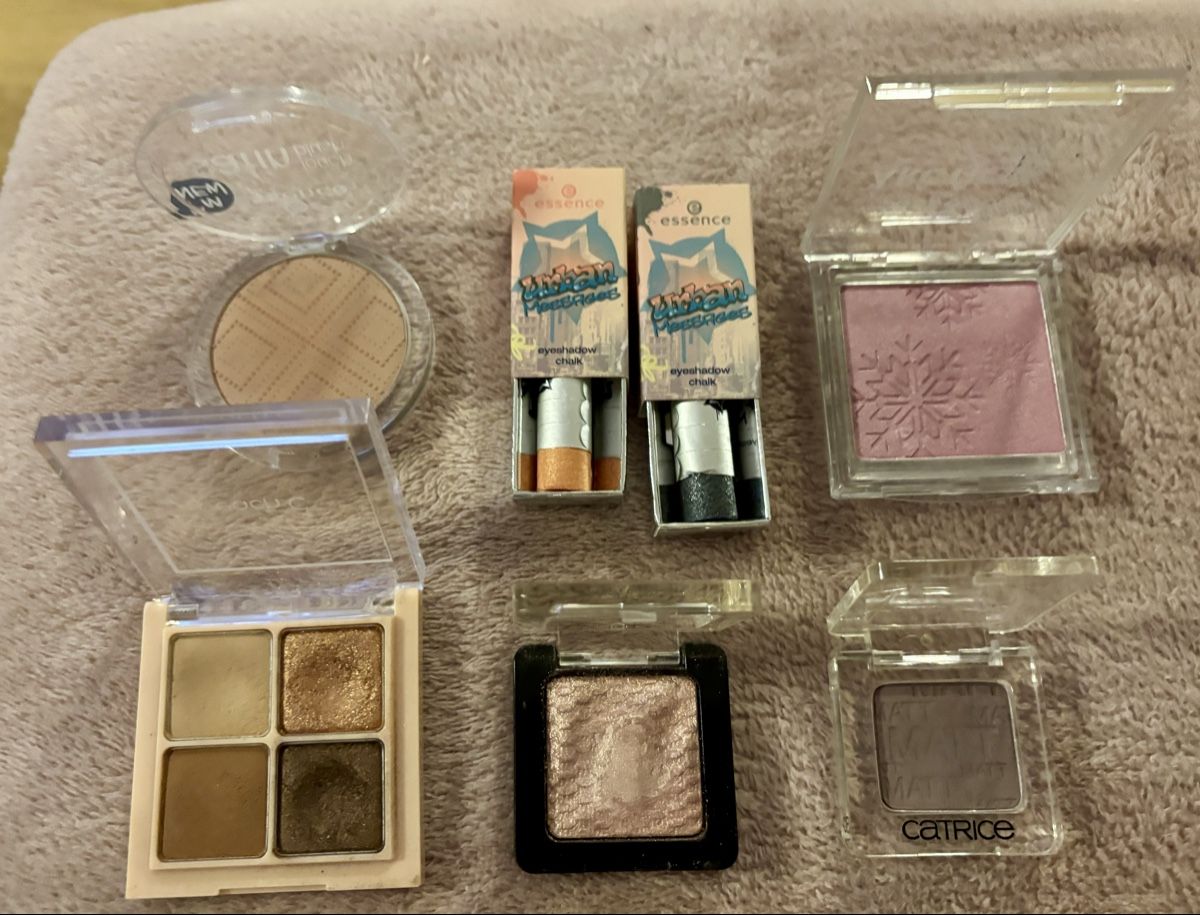 Make-up: Blush/Eyeshadow Mix verschiedene Marken – Gebraucht aus Baden von Tiffany6878 4