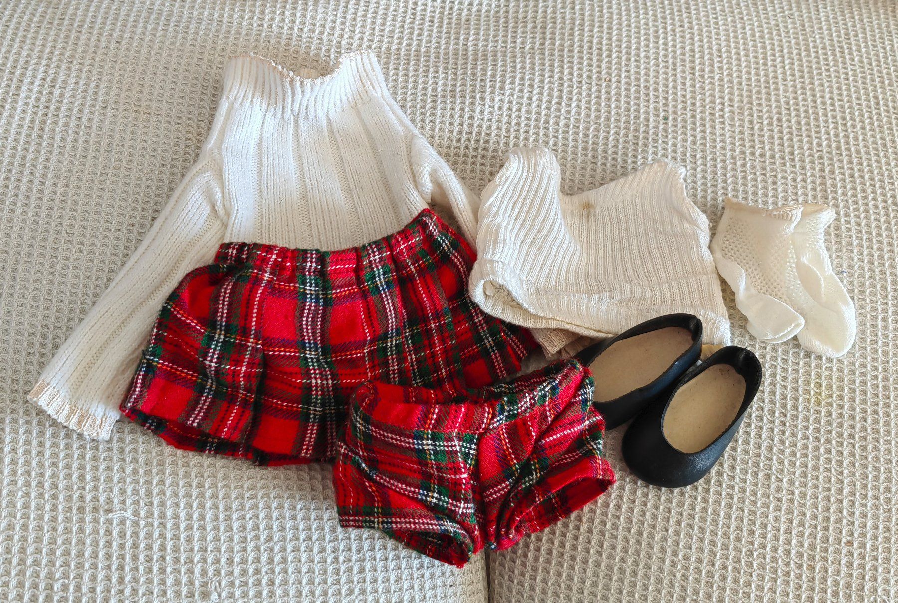 Sasha Morgenthaler Puppen: 109 - 4 Sasha Blonde Kilt mit silber Blombe – Gebraucht aus Schmitten FR von Rimonimus 8