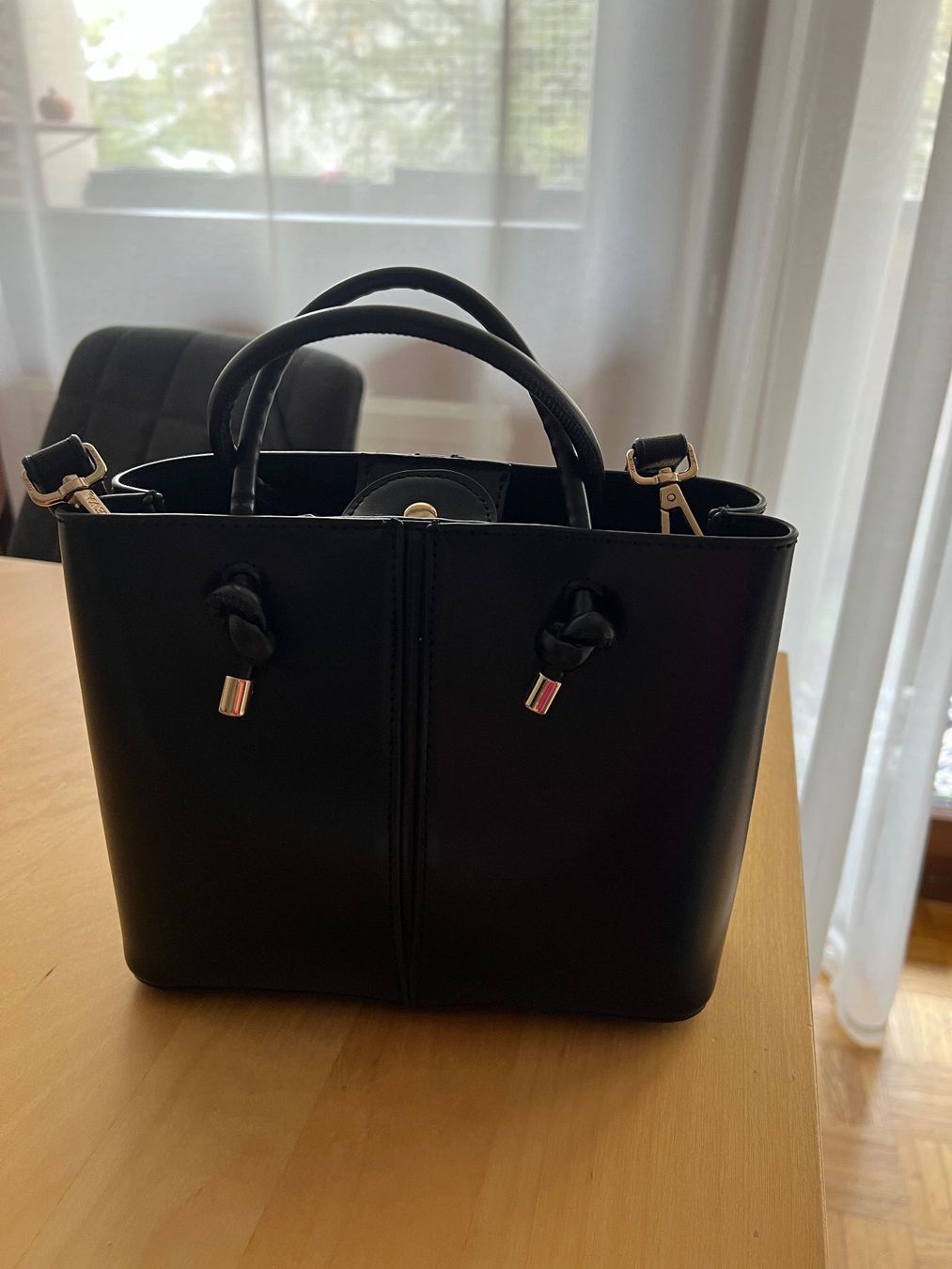 Sacs femmes: Sac à main noir – Neuf (Voir description) à Bernex par isa_c5fr