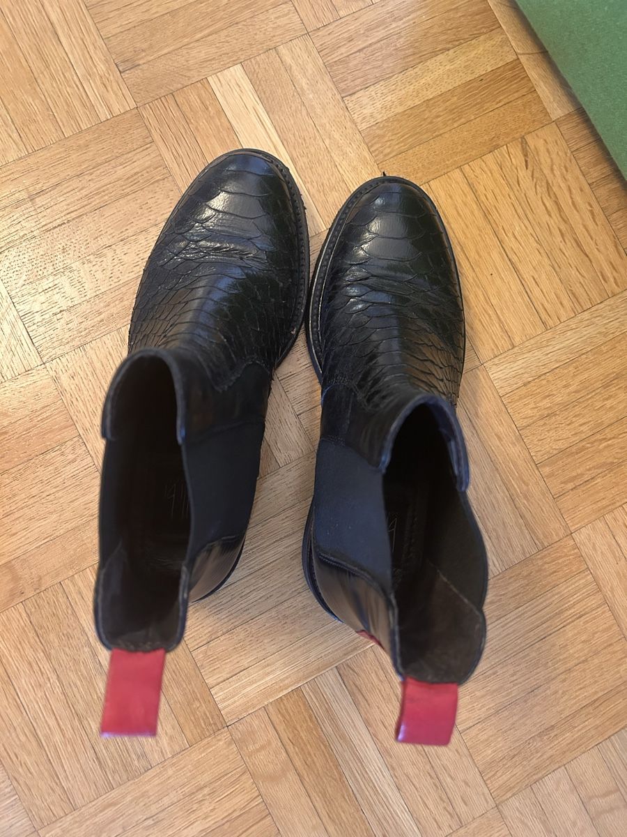 Scarpe da donna: Stiefeletten Leder Rote streifen Gr. 37 – Usato da Zürich venduto da olivia_oh_dear 1