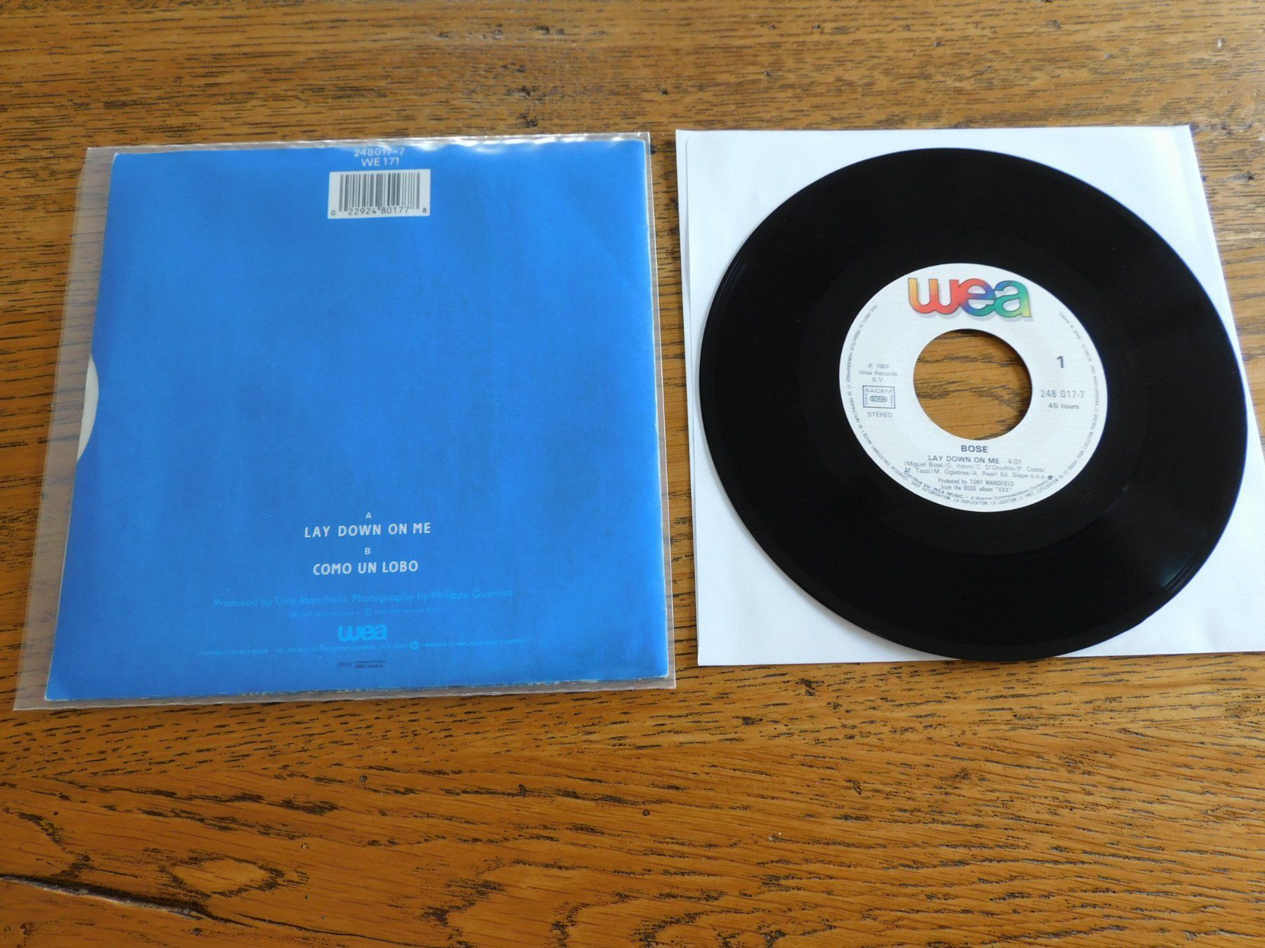 Vinyles: Miguel Bosè – Lay Down On Me – D'occasion à Emmenbrücke par lamorak 1