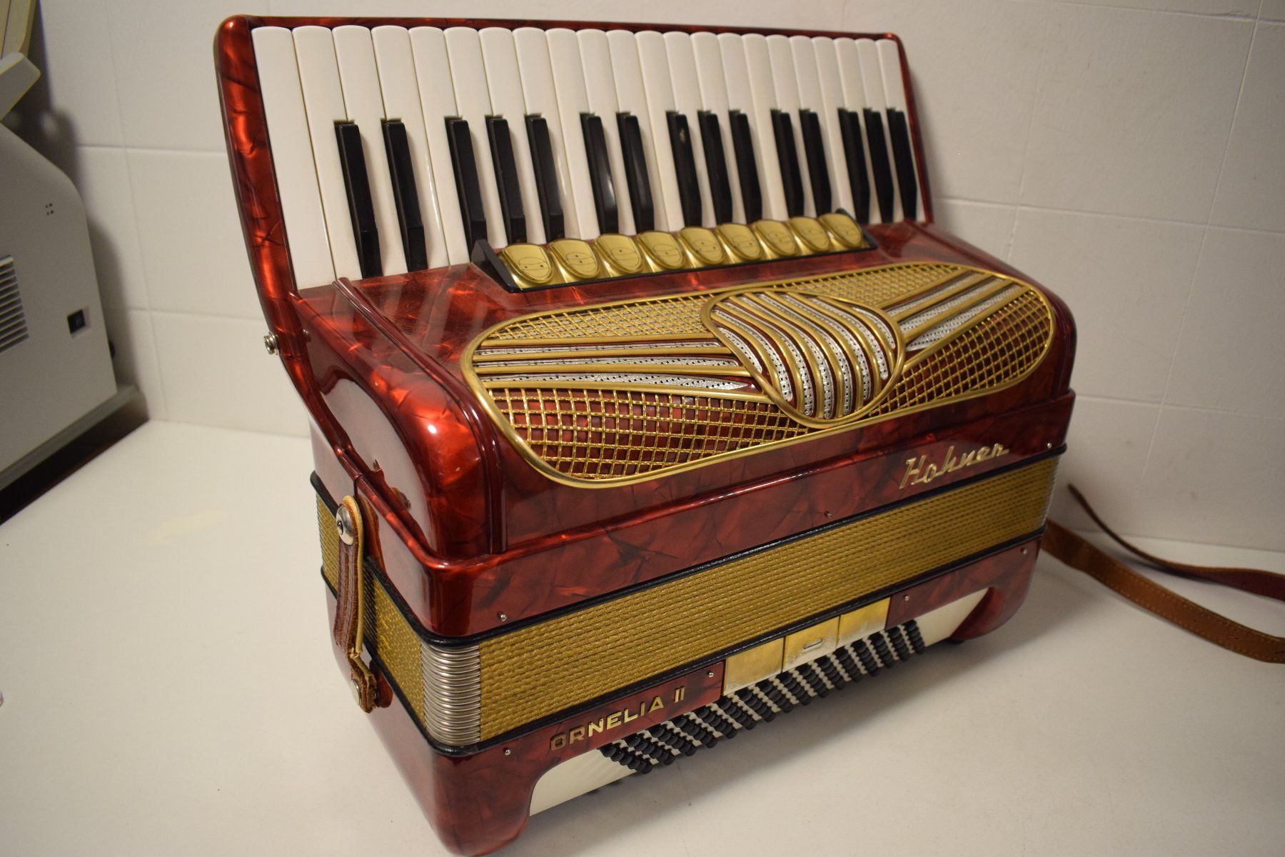 Strumenti musicali: Akkordeon chromatisch Hohner Cornelia III – Usato da Zürich venduto da baumusik 1