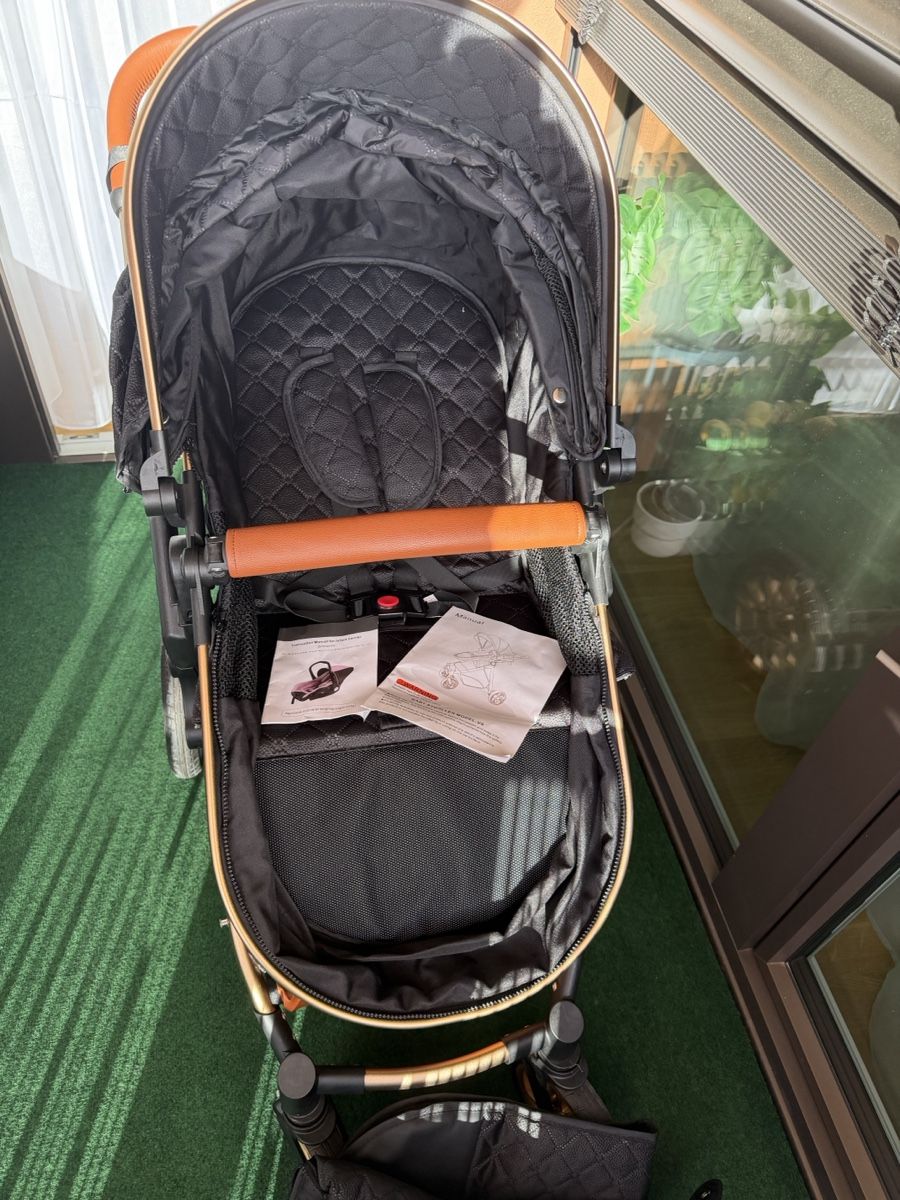 Poussette: Poussette bébé noire or 2 option neuf – Neuf (Voir description) à Yverdon-les-Bains par hal_jq27