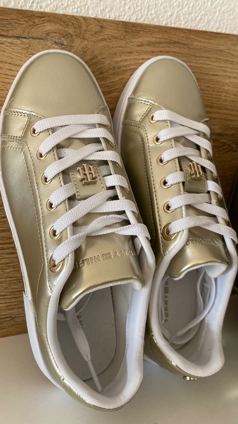 Tommy Hilfiger Scarpe da donna: Tommy Hilfiger Sneaker Grösse 37 NEU – Nuovo e nell'imballaggio originale da Brüttisellen venduto da kat_g7jv