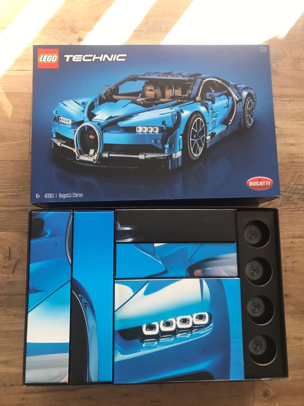 Lego Baukästen: Lego Technic 42083 Bugatti Chiron – Gebraucht aus Châtel-St-Denis von  1