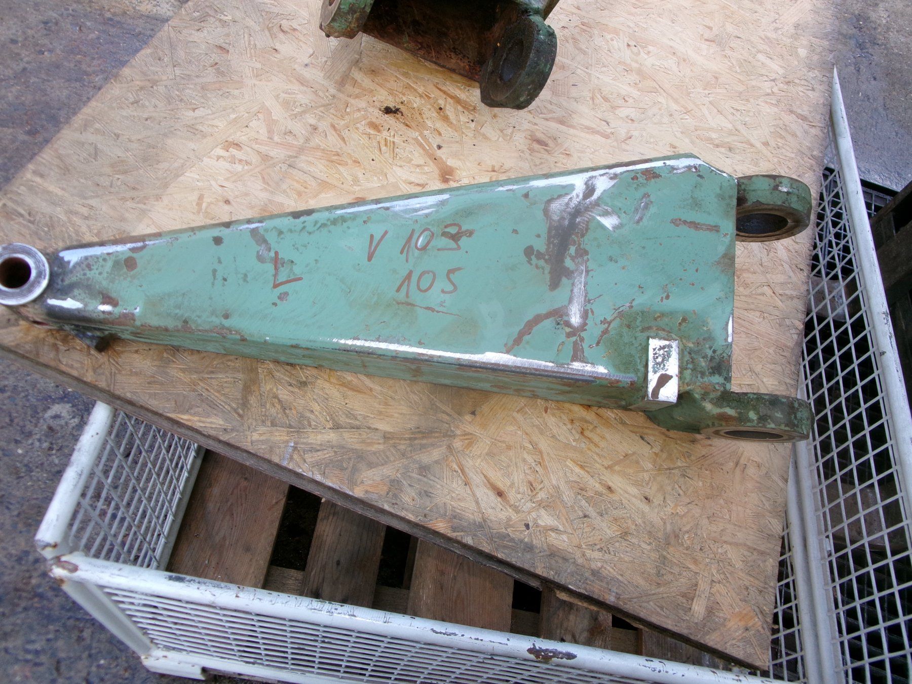 Bührer Trattori: Bührer -Traktoren  -Vorderachse  V - 103 / 105 – Usato da Eschenbach SG venduto da GM-29