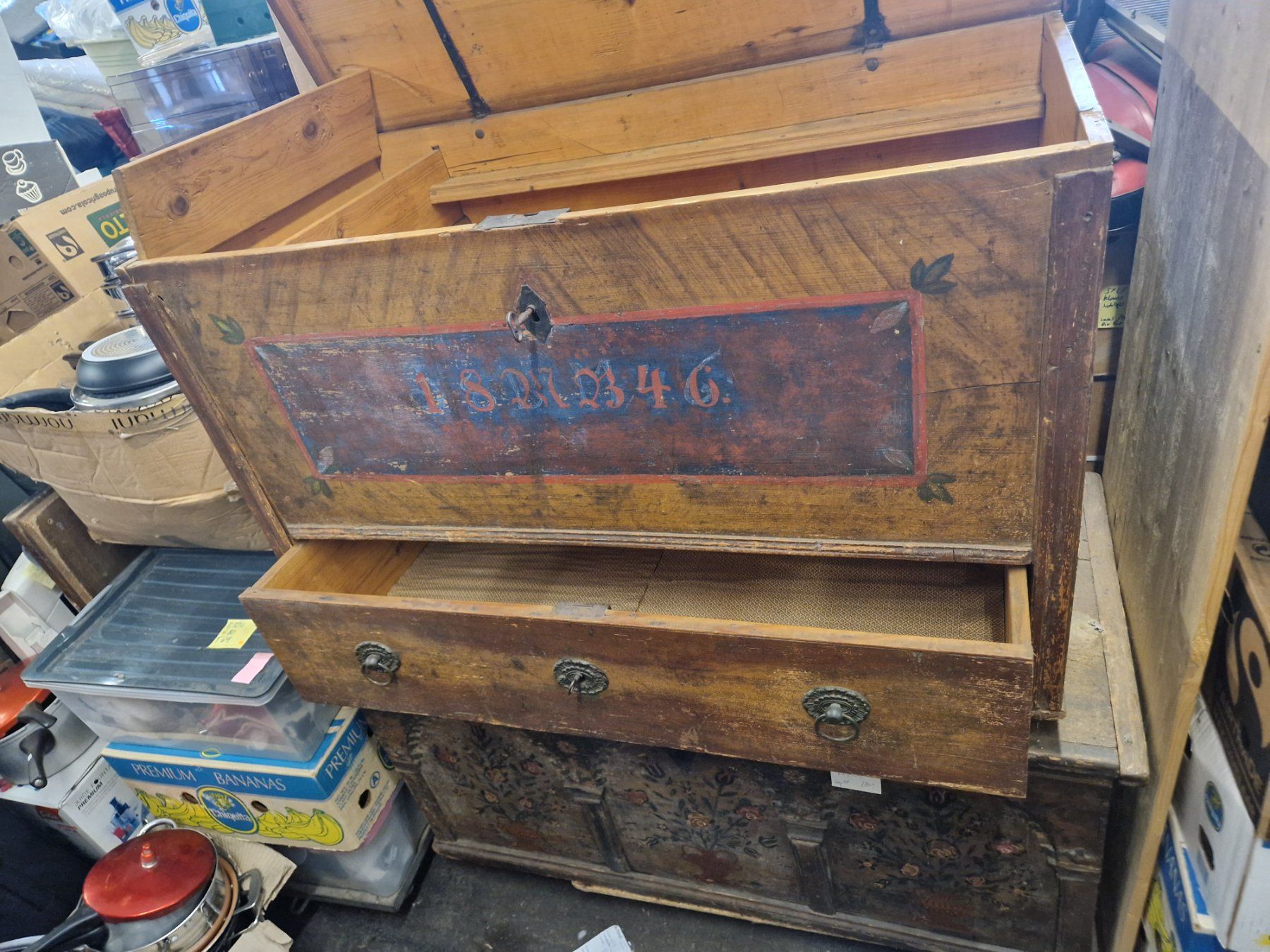 Cassapanche: Antike Truhe mit Schublade  1846 – Usato da Wädenswil venduto da verebe 1