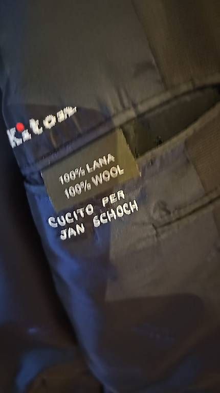 Vestes: Kiton Veston – D'occasion à Hausen AG par MM_FM 2