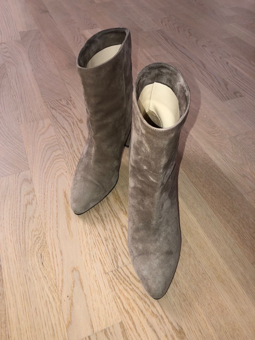 Navyboot Scarpe da donna: NAVYBOOT Boots beige Gr. 38 – Usato da Zürich venduto da sel_w5sd 1