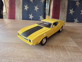 71'Ford Mustang Ram Air 1:18