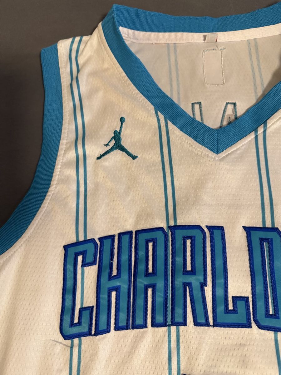Nike Maillots de corps & Pantalons: Lamelo Ball Trikot Grösse M – D'occasion à Muri b. Bern par pro_f2tr 2