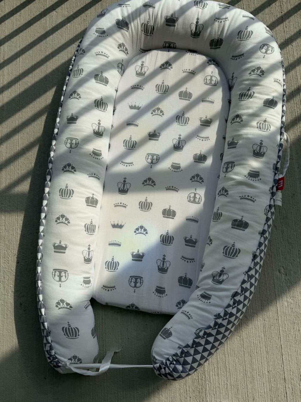 Cuscini: Babynest von LÄSSIG mit Kronenmuster! – Usato da Riehen venduto da edu_92w7